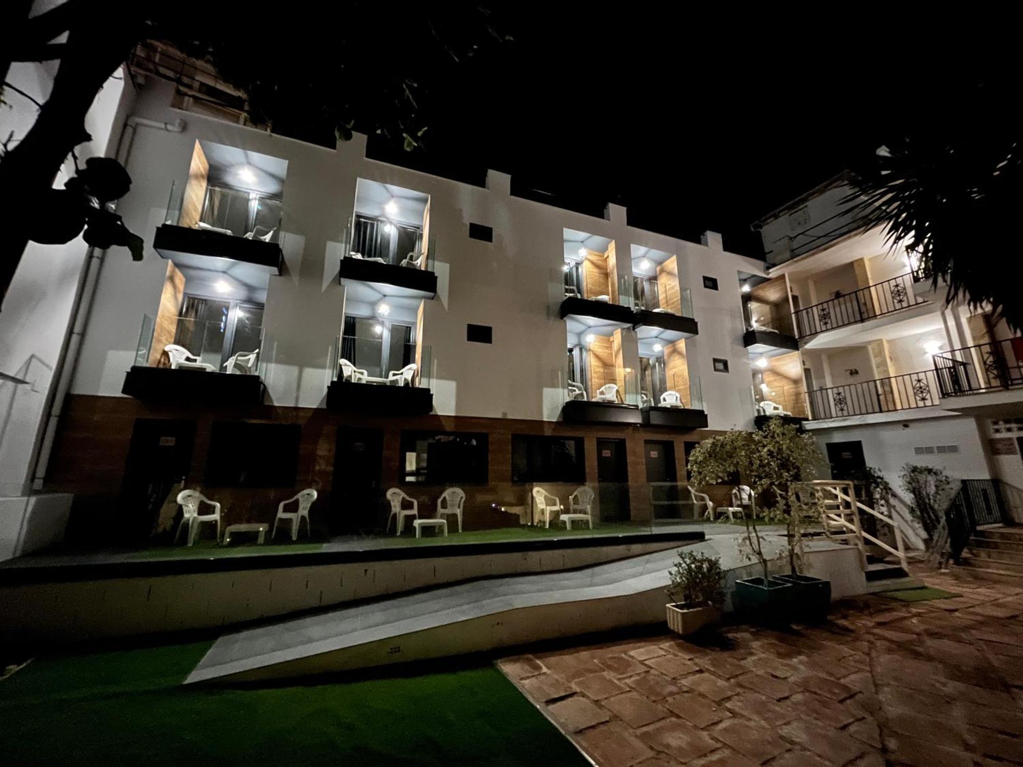 Villa Albero Torremolinos Bagian luar foto