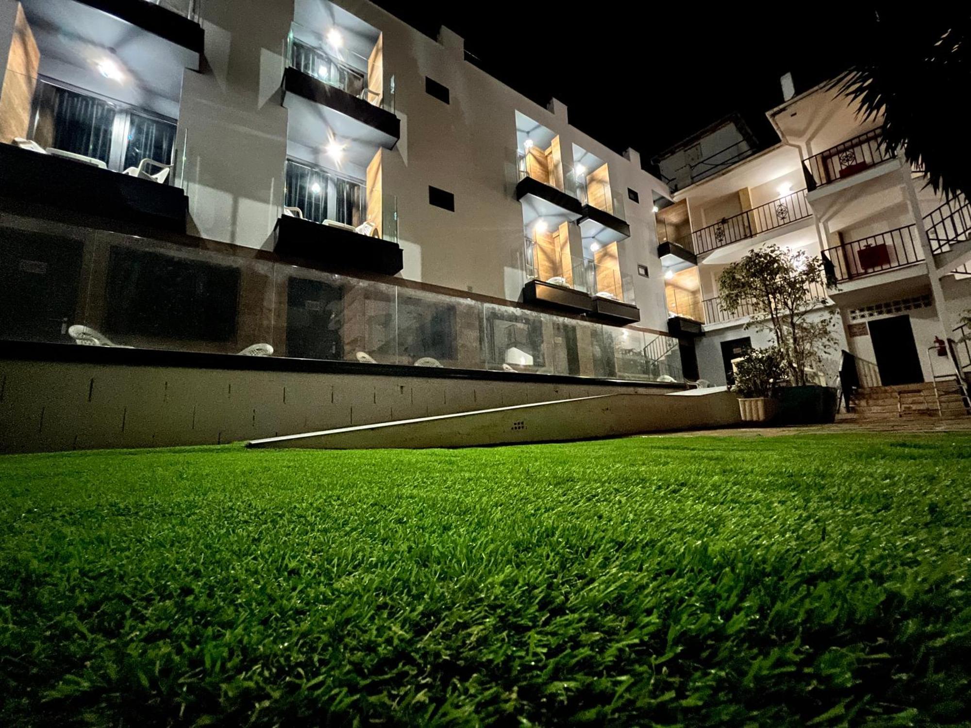 Villa Albero Torremolinos Bagian luar foto